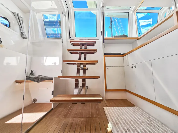 Firefly Yacht Photos Pics 