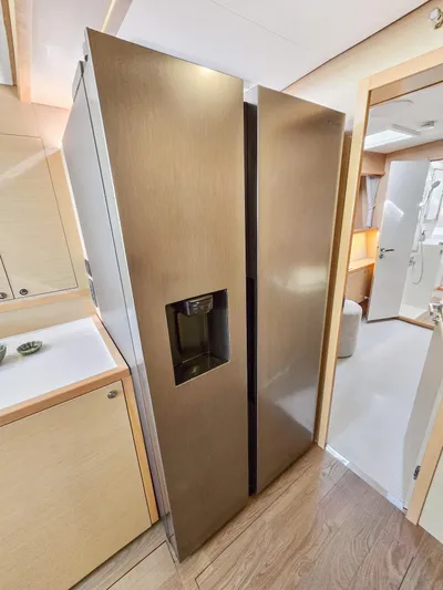 Firefly Yacht Photos Pics 