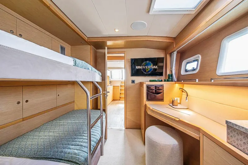 Firefly Yacht Photos Pics 