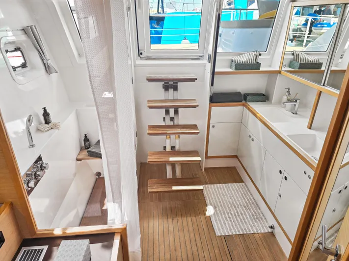 Firefly Yacht Photos Pics 