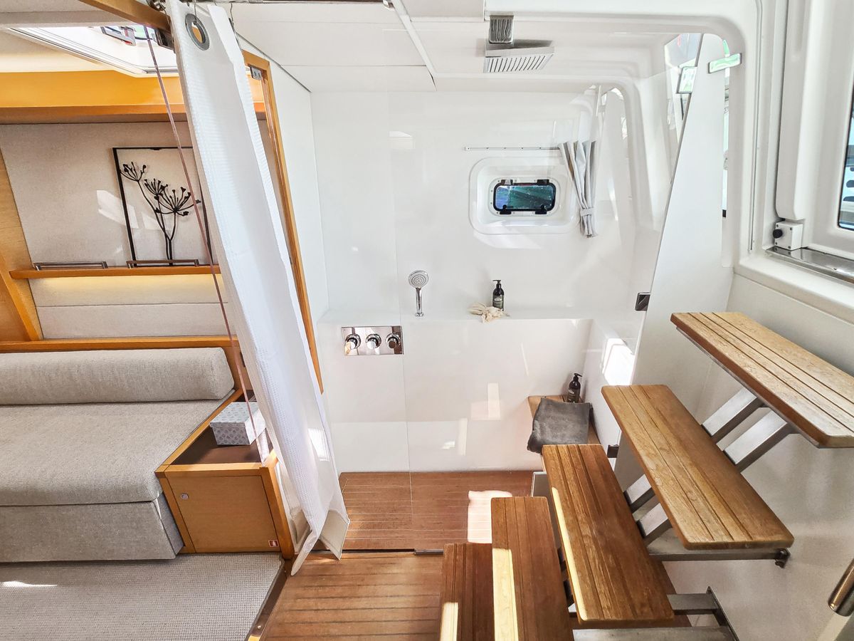 2012 Lagoon 62 