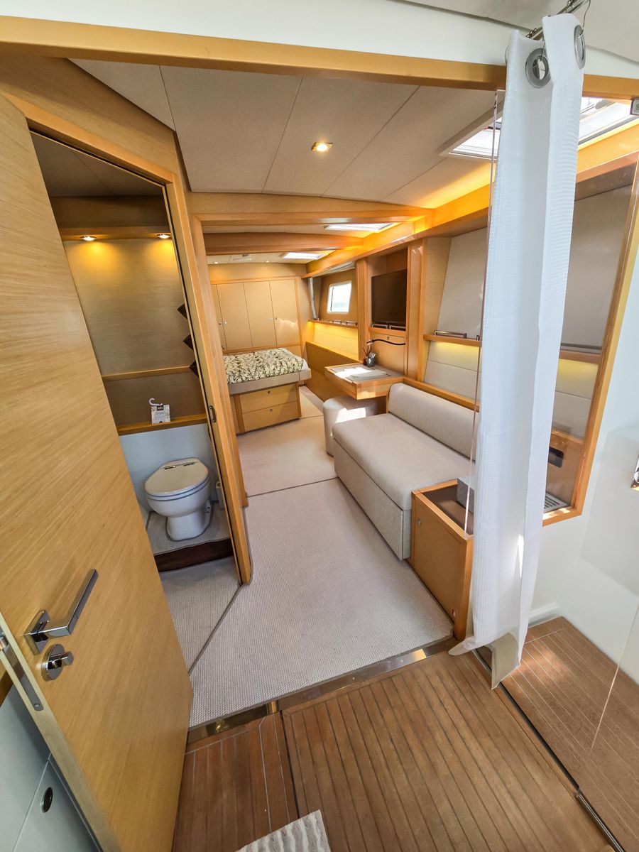 2012 Lagoon 62 