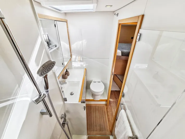 Firefly Yacht Photos Pics 