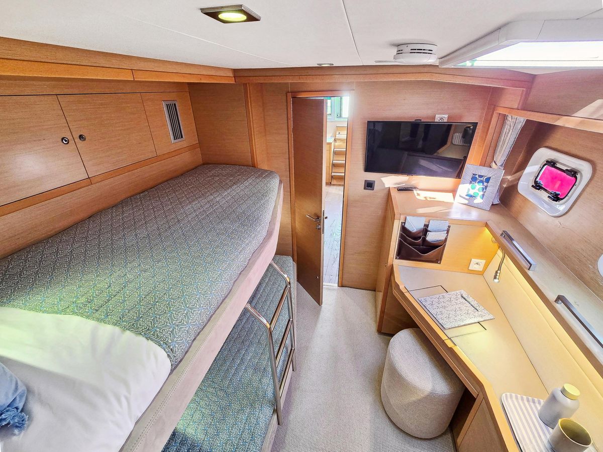2012 Lagoon 62 