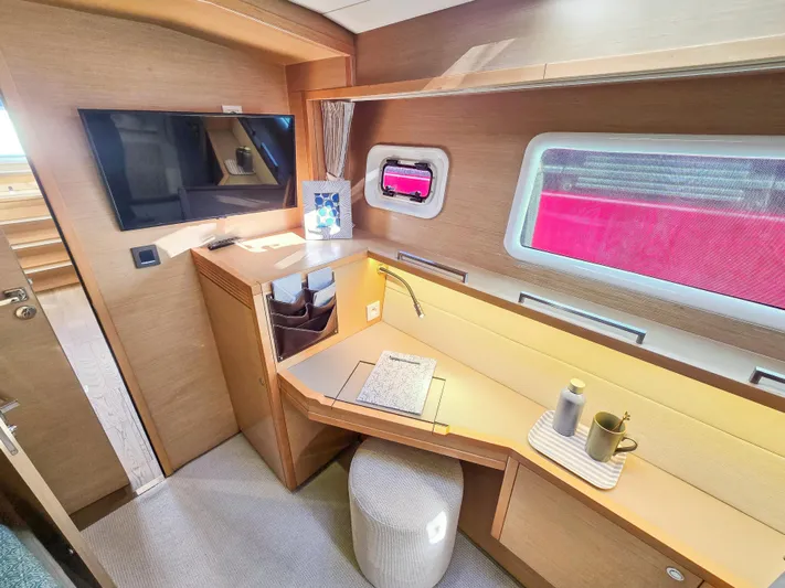 Firefly Yacht Photos Pics 