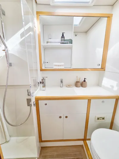 Firefly Yacht Photos Pics 