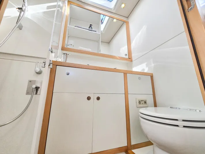 Firefly Yacht Photos Pics 