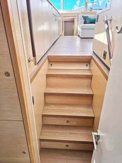 Firefly Yacht Photos Pics 