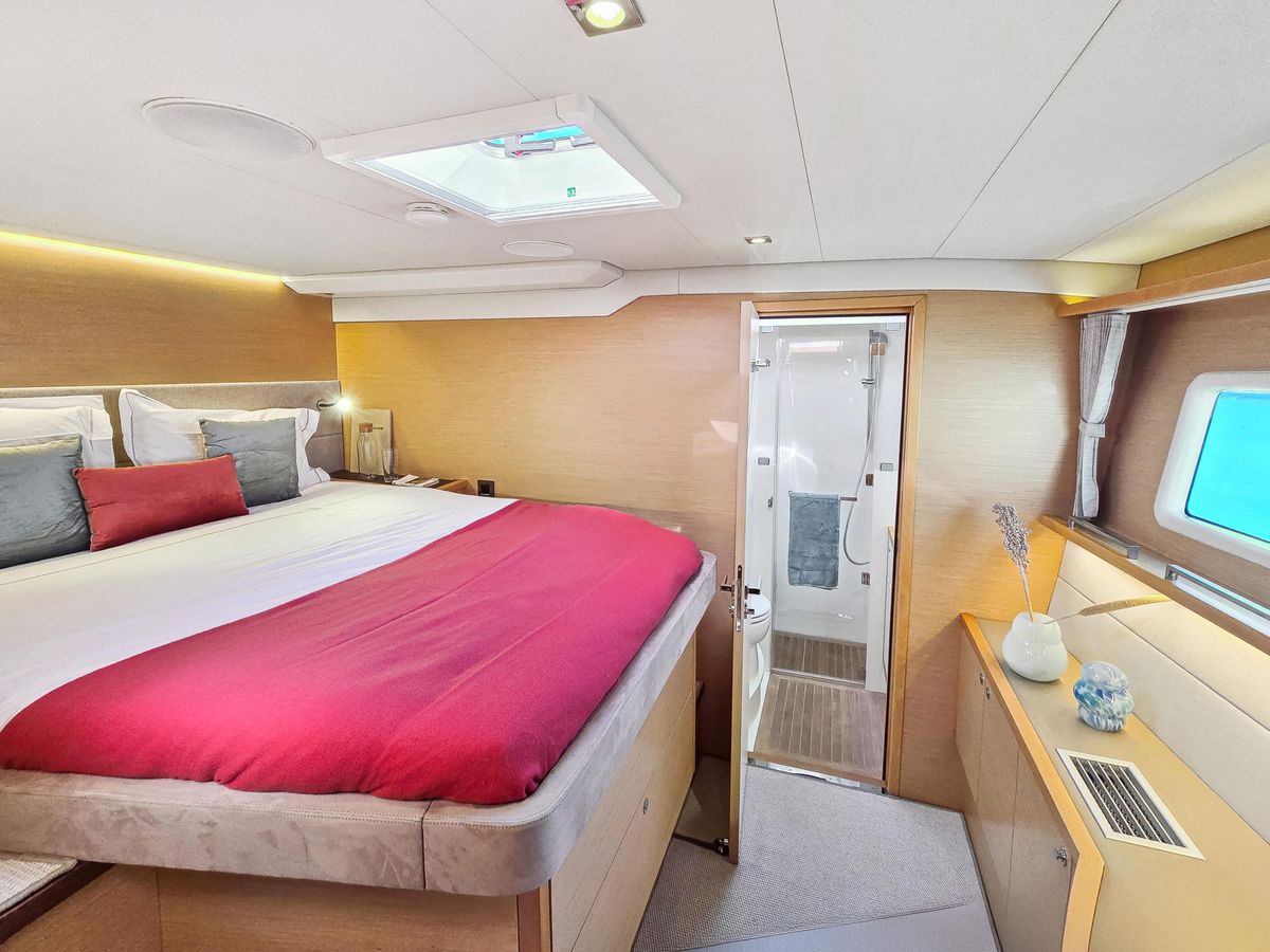 2012 Lagoon 62 