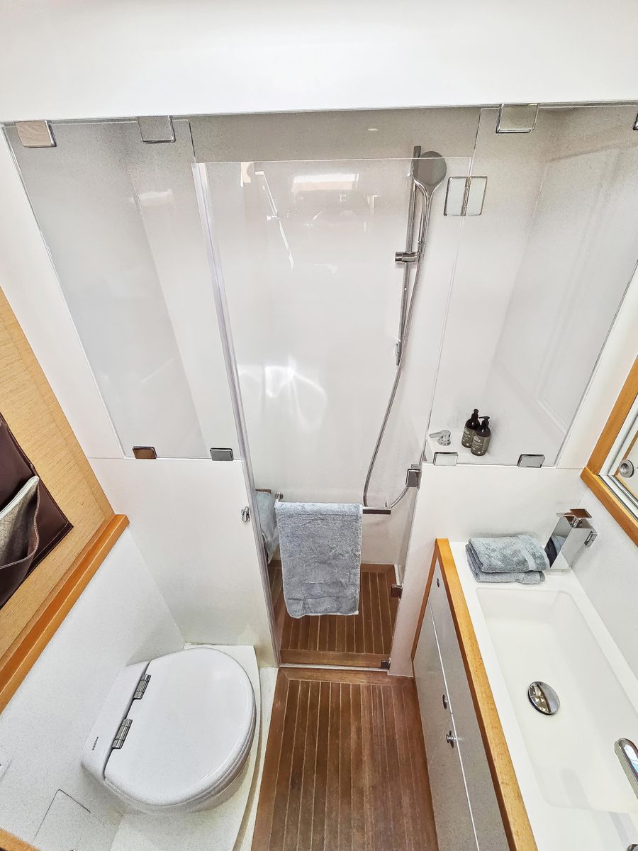 2012 Lagoon 62 