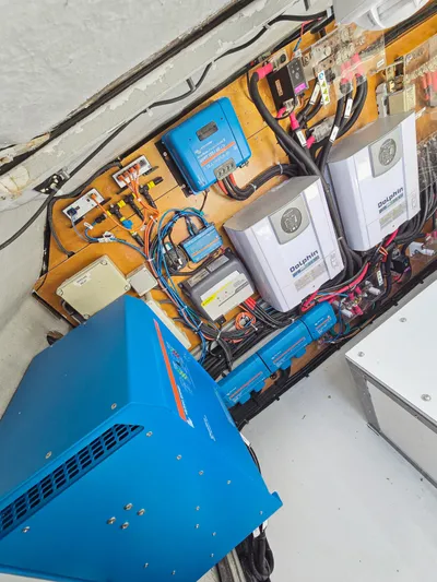 Firefly Yacht Photos Pics 