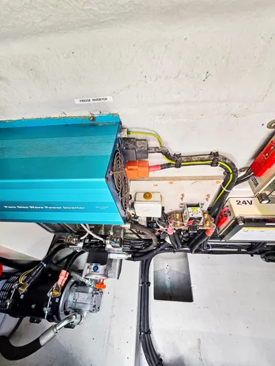 Firefly Yacht Photos Pics 