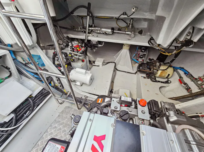 Firefly Yacht Photos Pics 