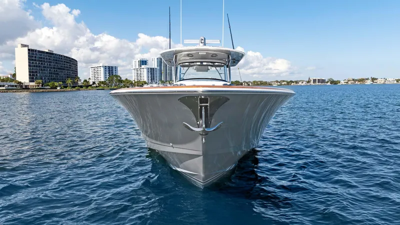 Stingray Yacht Photos Pics 