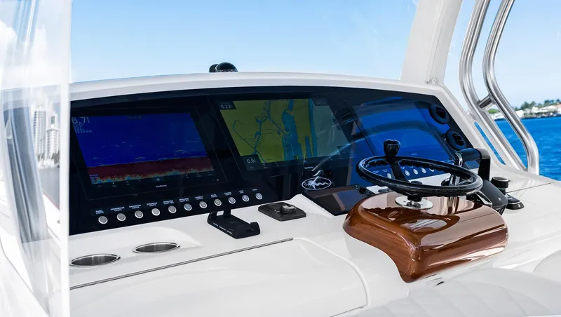 Stingray Yacht Photos Pics 