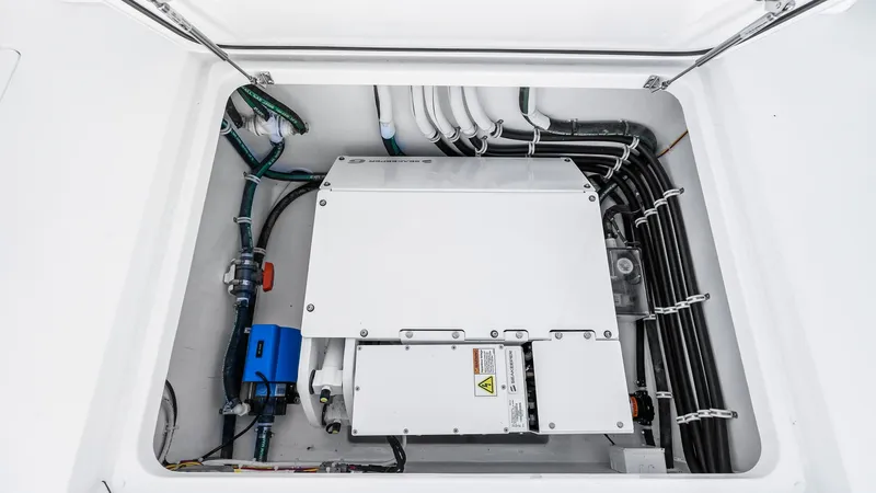 Stingray Yacht Photos Pics 