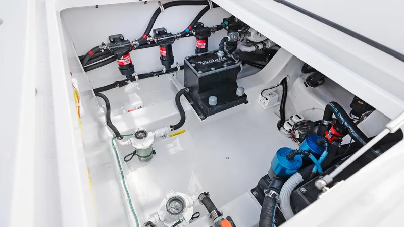 Stingray Yacht Photos Pics 