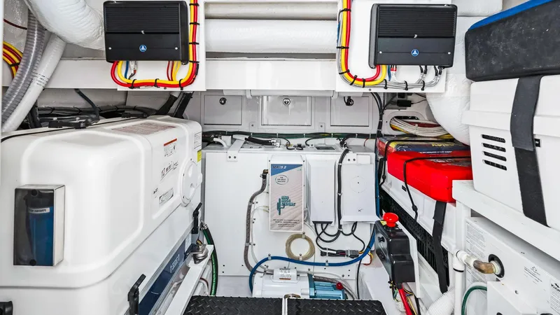 Stingray Yacht Photos Pics 