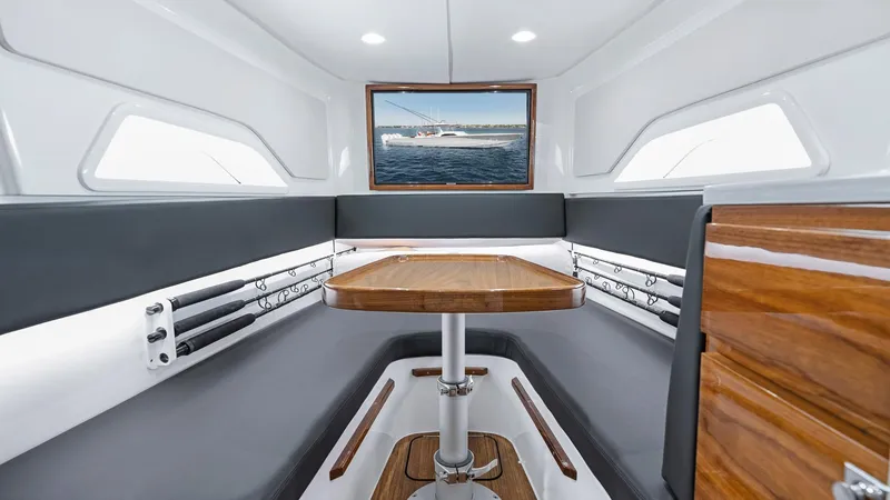 Stingray Yacht Photos Pics 