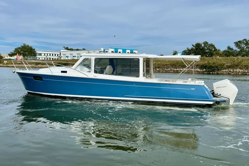 Moody Blue Yacht Photos Pics 