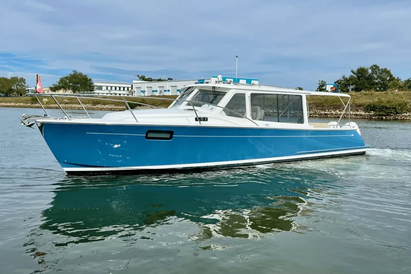 Moody Blue Yacht Photos Pics 