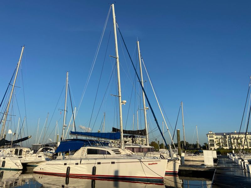 2004 Leopard 47 (Moorings 4700)