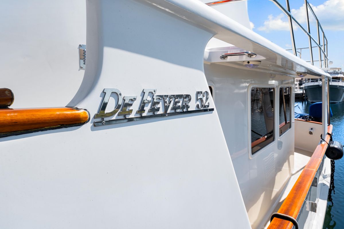 2008 DeFever 52 