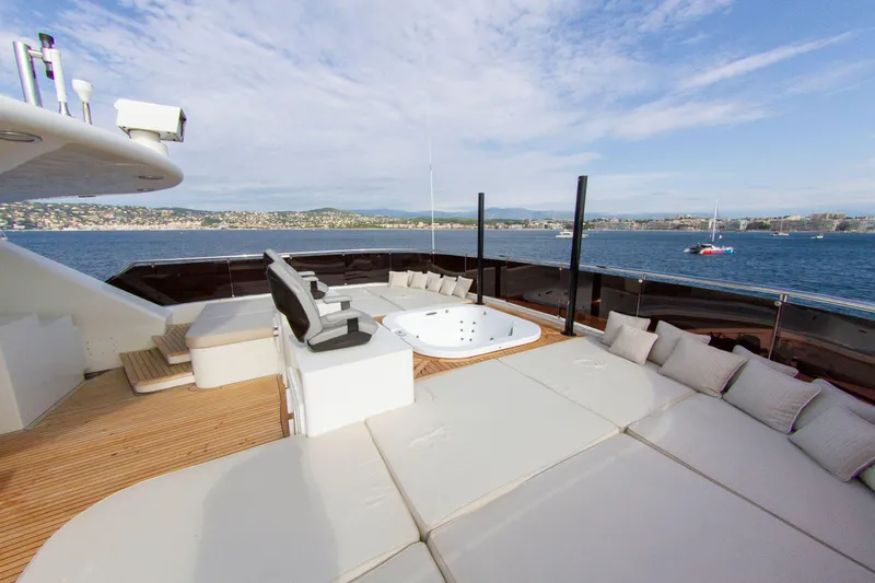  Yacht Photos Pics Luxurious yacht deck with jacuzzi and seating, Factoria Naval de Marin 40, 2013 model.
