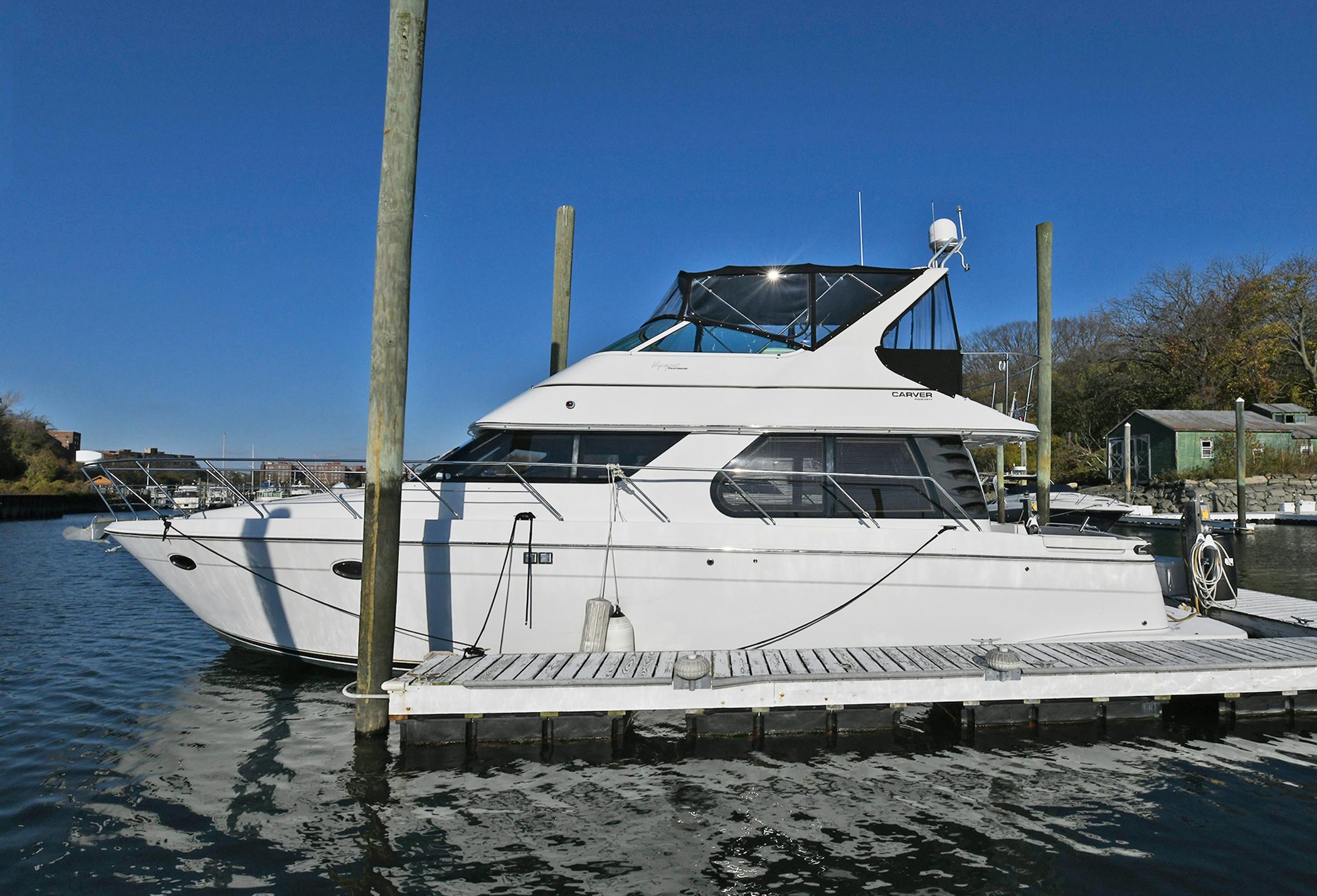 2003 Carver 45 Voyager Flybridge Boot Kaufen - YachtWorld