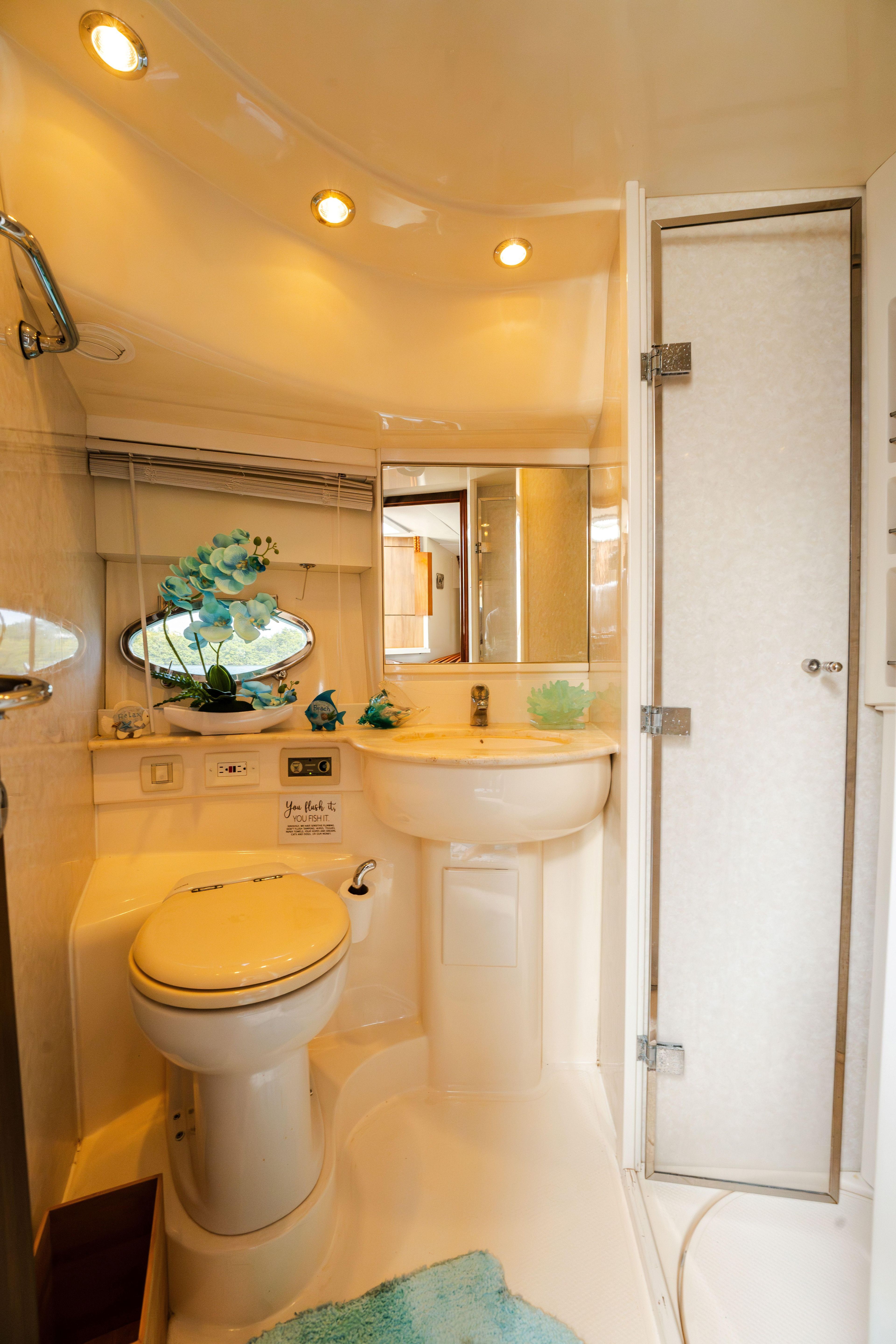 2003 Pershing 52 