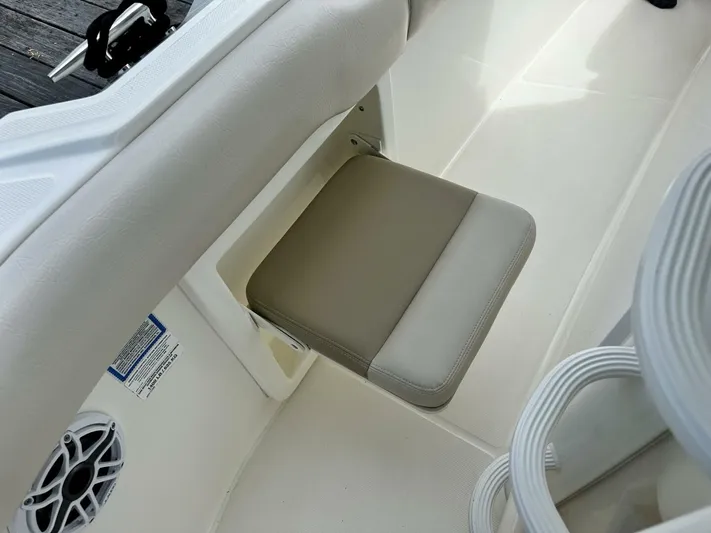 Bottoms Up Yacht Photos Pics 2019 Boston Whaler 330 Outrage - Image 25