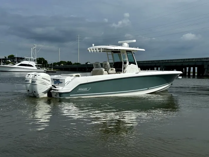 Bottoms Up Yacht Photos Pics 2019 Boston Whaler 330 Outrage - Image 6
