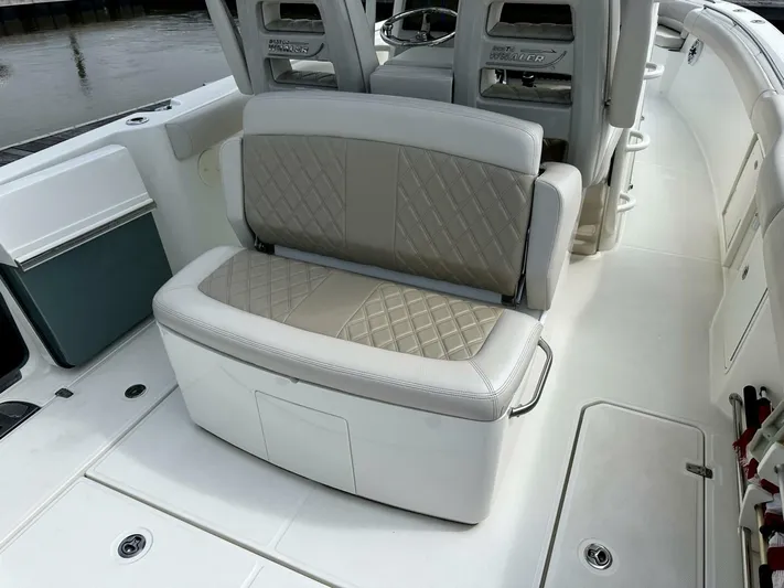 Bottoms Up Yacht Photos Pics 2019 Boston Whaler 330 Outrage - Image 11