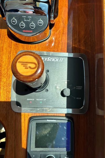 2014 Hinckley Picnic Boat MKIII