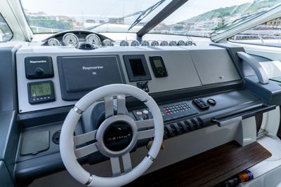 Yacht