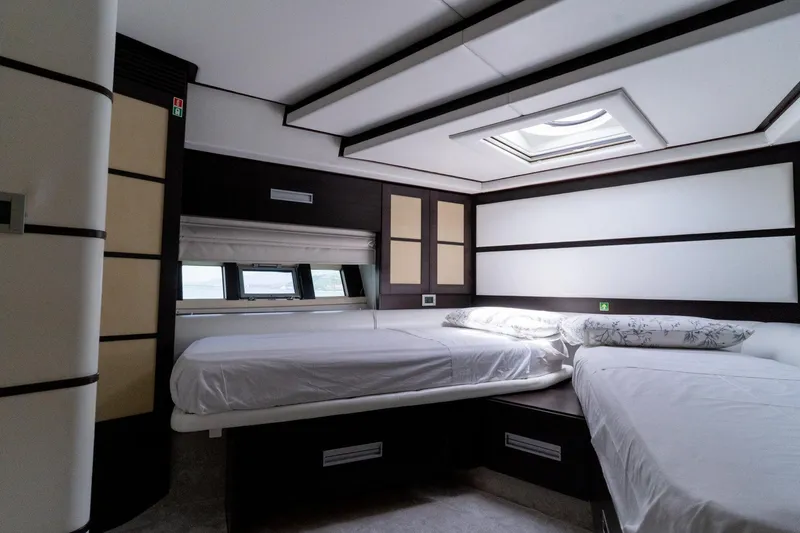 Barba III Yacht Photos Pics Luxurious bedroom interior of 2013 Azimut AZ 62S ITALIA yacht with modern design.