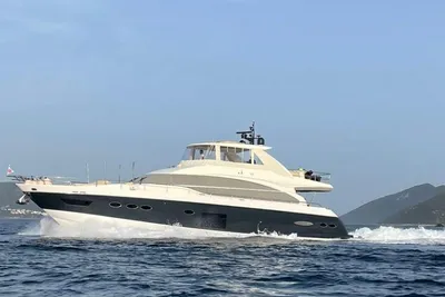 2015 Princess 82