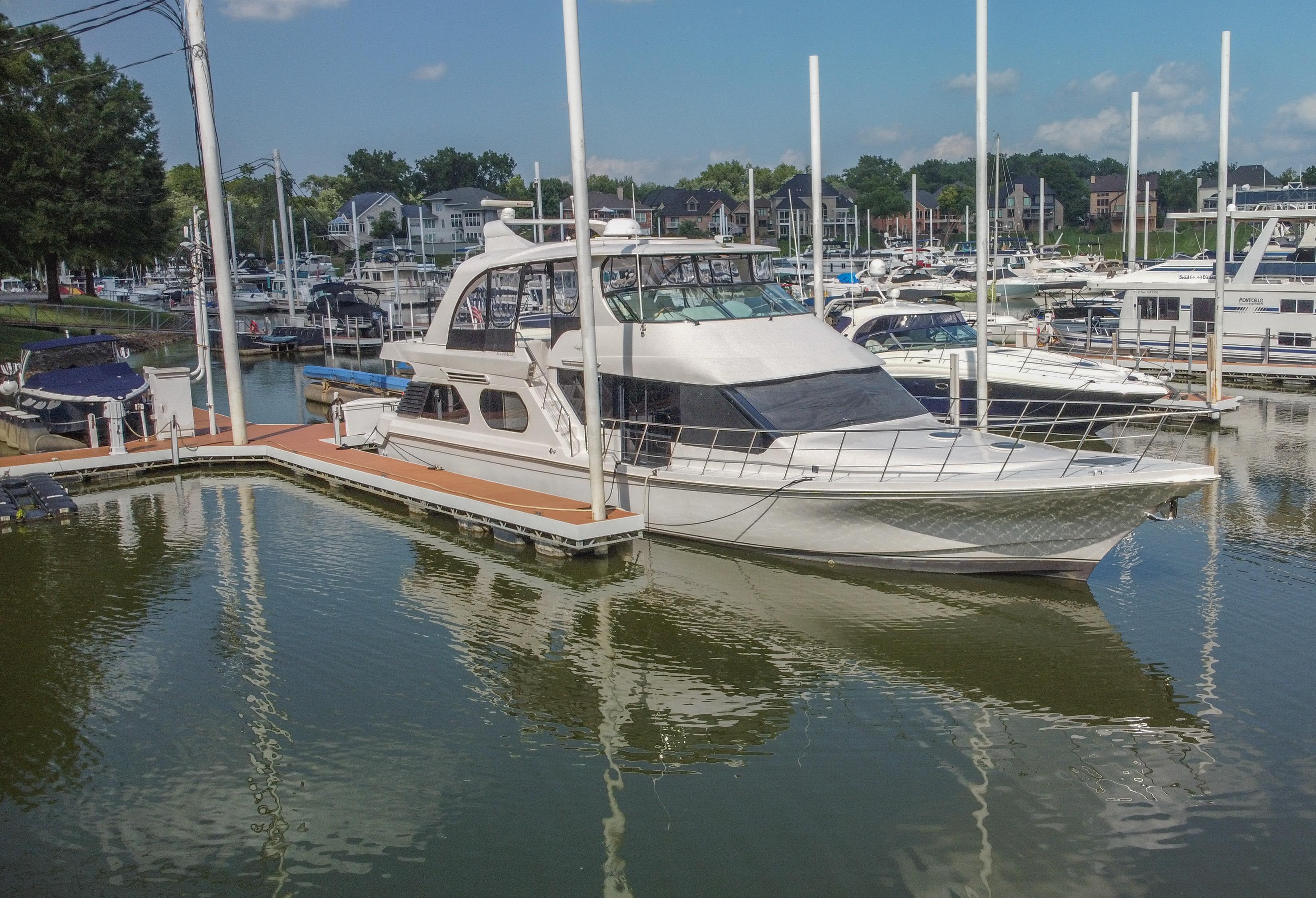 2007 Bluewater 65 Legacy