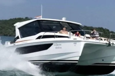 Aquila 36 POWER CATAMARAN