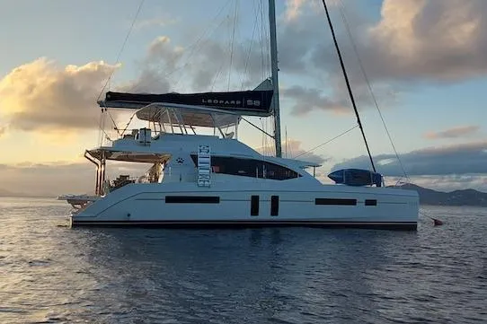 Ruby One Yacht Photos Pics Leopard 58