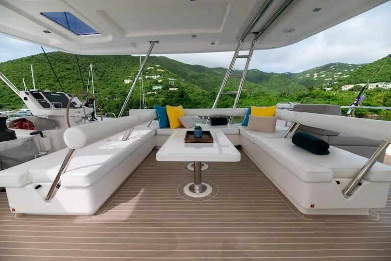 Ruby One Yacht Photos Pics Catamaran Leopard 58 Flybridge