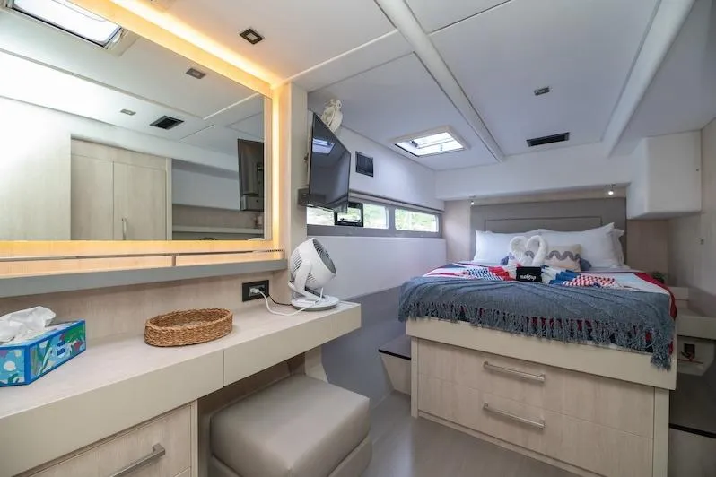 Ruby One Yacht Photos Pics Catamaran Leopard 58 master cabin