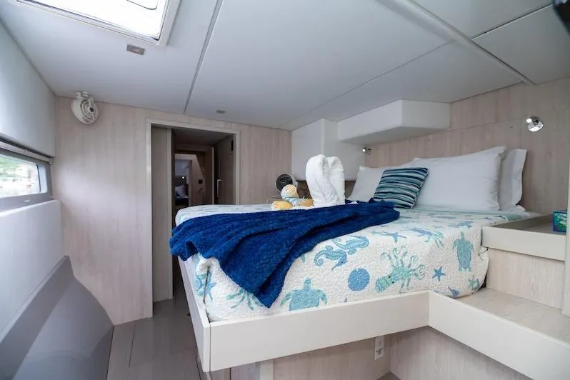 Ruby One Yacht Photos Pics Sail Catamaran Leopard 58 cabin