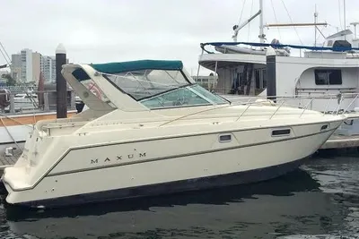 Maxum 3200 SCR