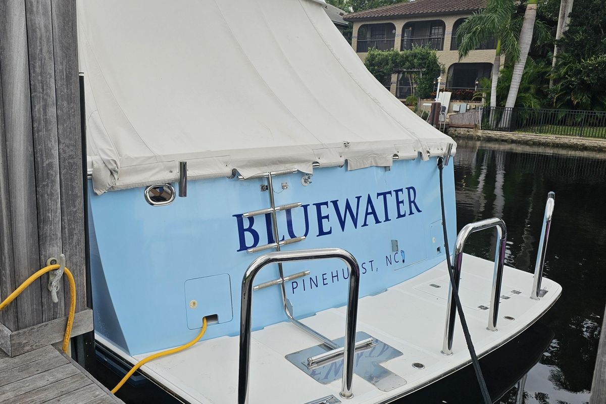 2005 Ocean Alexander 64 