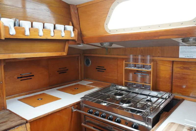 Magic Dragon Yacht Photos Pics 