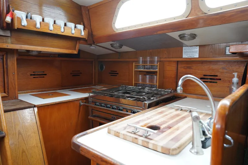 Magic Dragon Yacht Photos Pics 