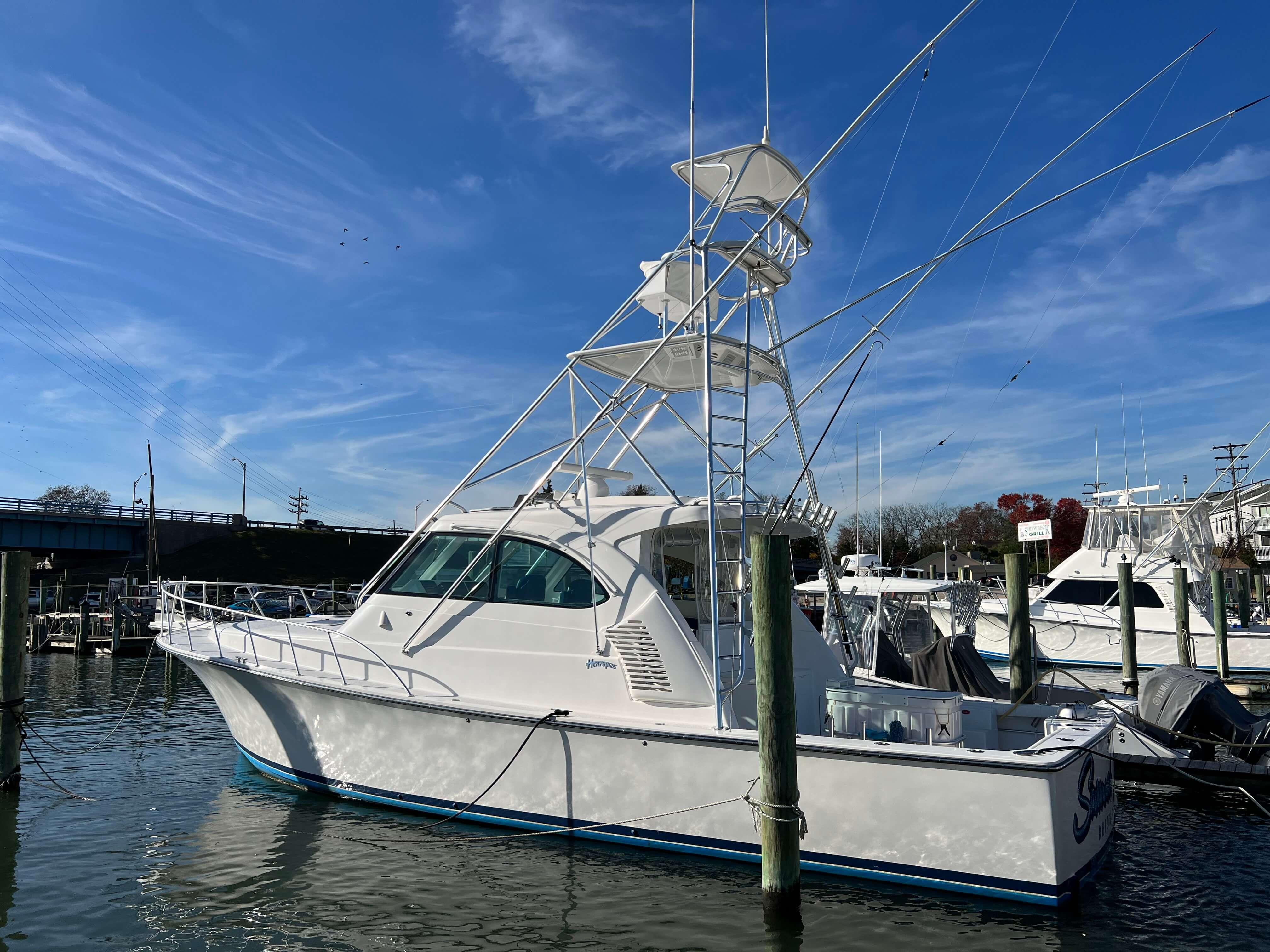 2016 Henriques 42 Express Hardtop Sport Fishing for sale - YachtWorld