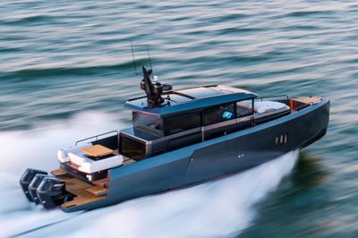 Yacht