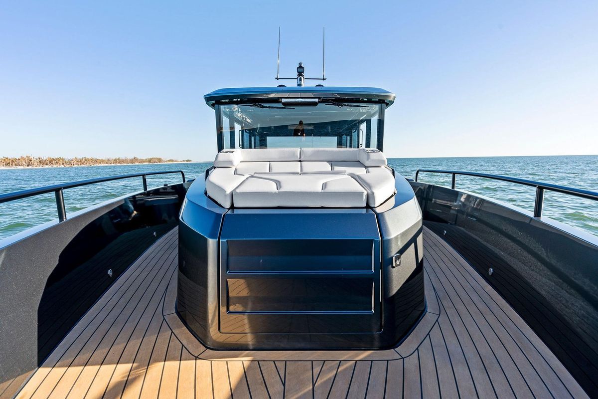 2025 XO Boats 44 